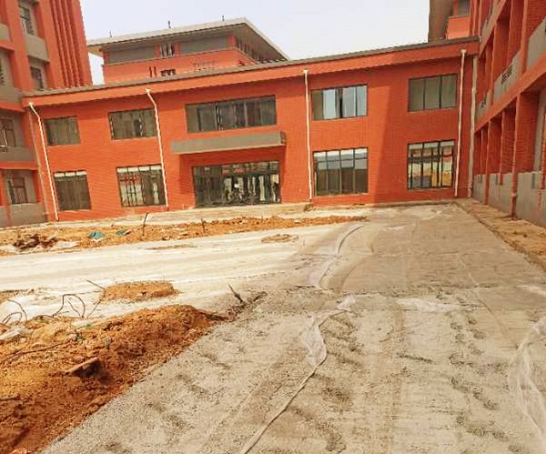 洛陽職業技術學院透水磚工程案例-施工前 洛陽職業技術學院透水磚工程案例-施工前