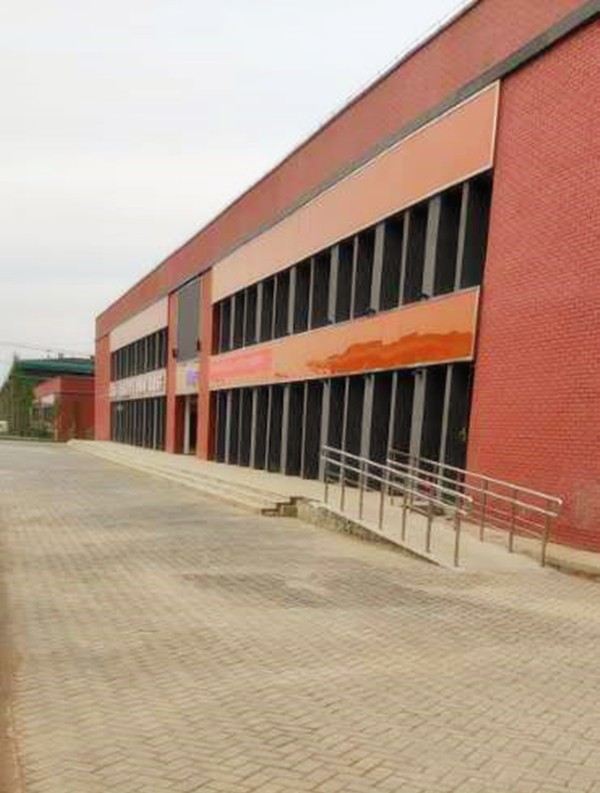 洛陽職業技術學院透水磚工程案例-施工效果展示 洛陽職業技術學院透水磚工程案例-施工效果展示